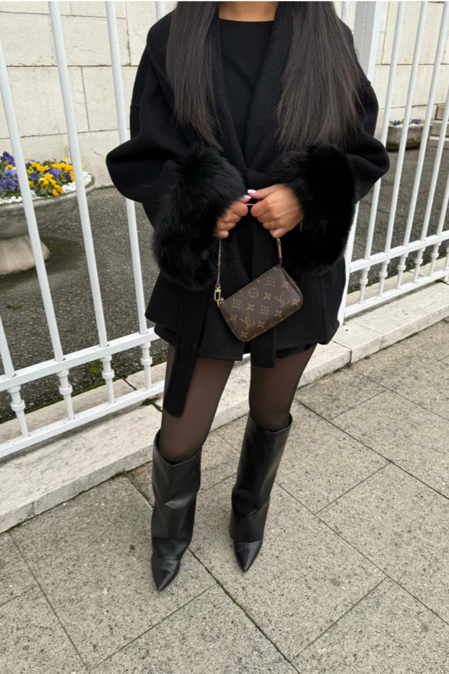 KATE – PREMIUM MANTEL MIT ECHTFELL